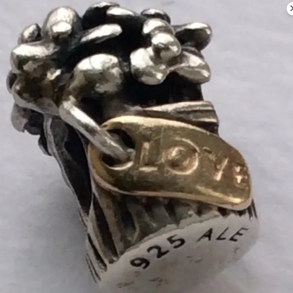 Pandora two tone flowers love bouquet 14K gold and silver - Picture 4 of 4